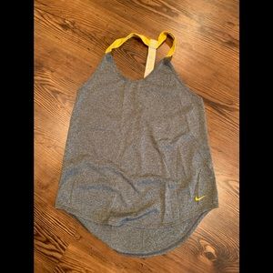 Women’s Nike workout tank sz small, grey & yellow